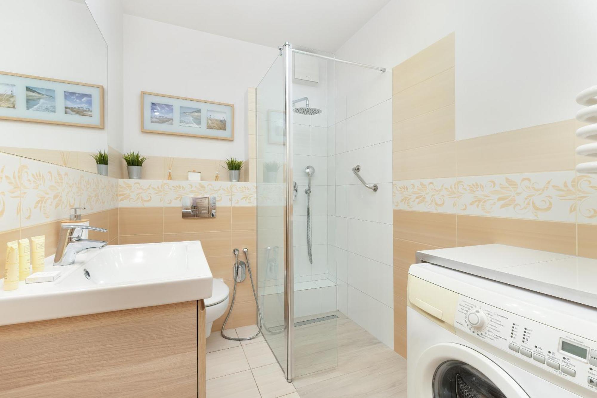 Jasny & Przestronny Apartament Z Balkonem I Parkingiem By Rent Like Home Gdynia Esterno foto